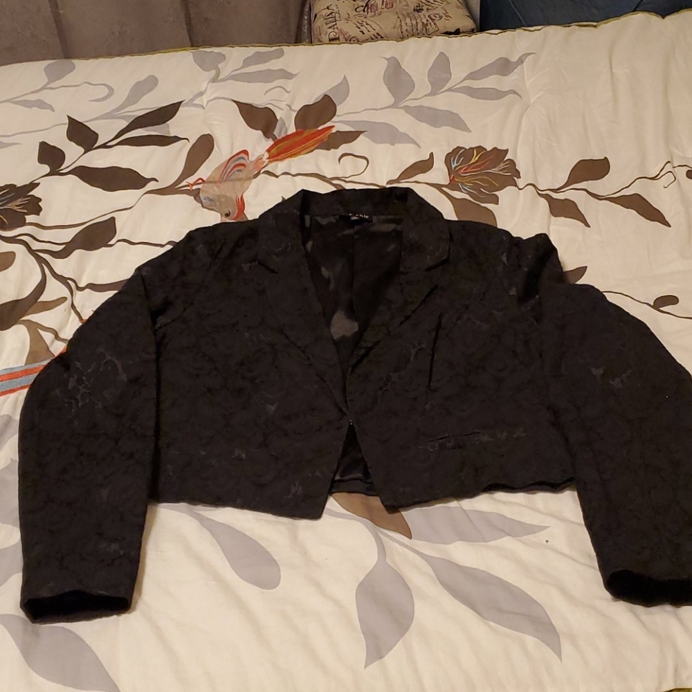 City Chic Bolero with long sleeves